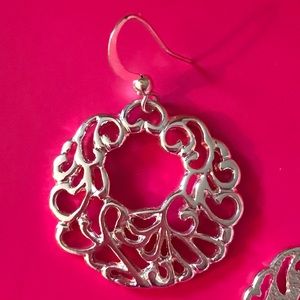 Silver Round Pattern Earrings w/Gift Bag